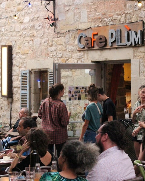 Cour du Café Plùm