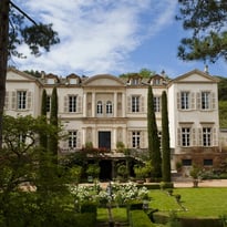 Voyage au cœur d'un patrimoine vivant : architecture, jardins, vins et art