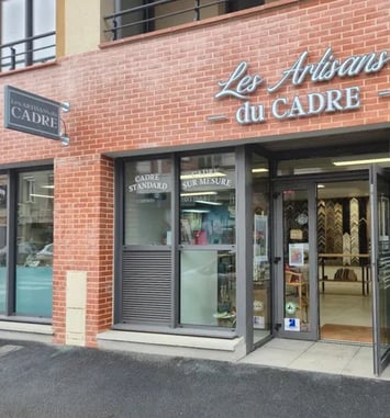 Portes ouvertes de l'atelier d'encadrement / dorure et présence d'une restauratrice de tableaux