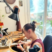 Découverte d'un atelier de bijouterie artisanale