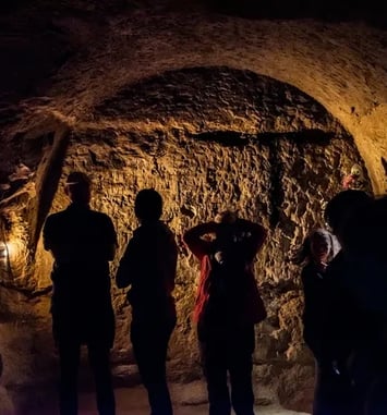 Visite commentée : à la découverte du souterrain médiéval du Castela